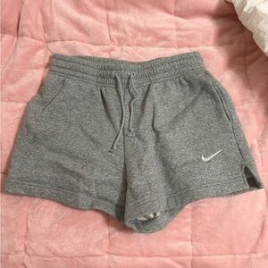 Nike Women's Sportswear Club Fleece Mid-Rise Shorts